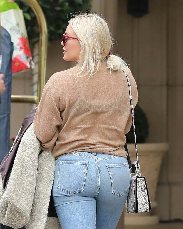 hilary-duff-ass-is-no-joke-16eix2fv5l.jpg